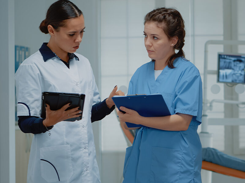 Charge Nurse vs Nurse Manager
